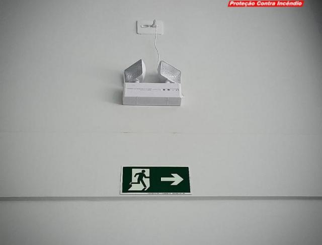 Bloco Autônomo Iluminação de Emergência 
